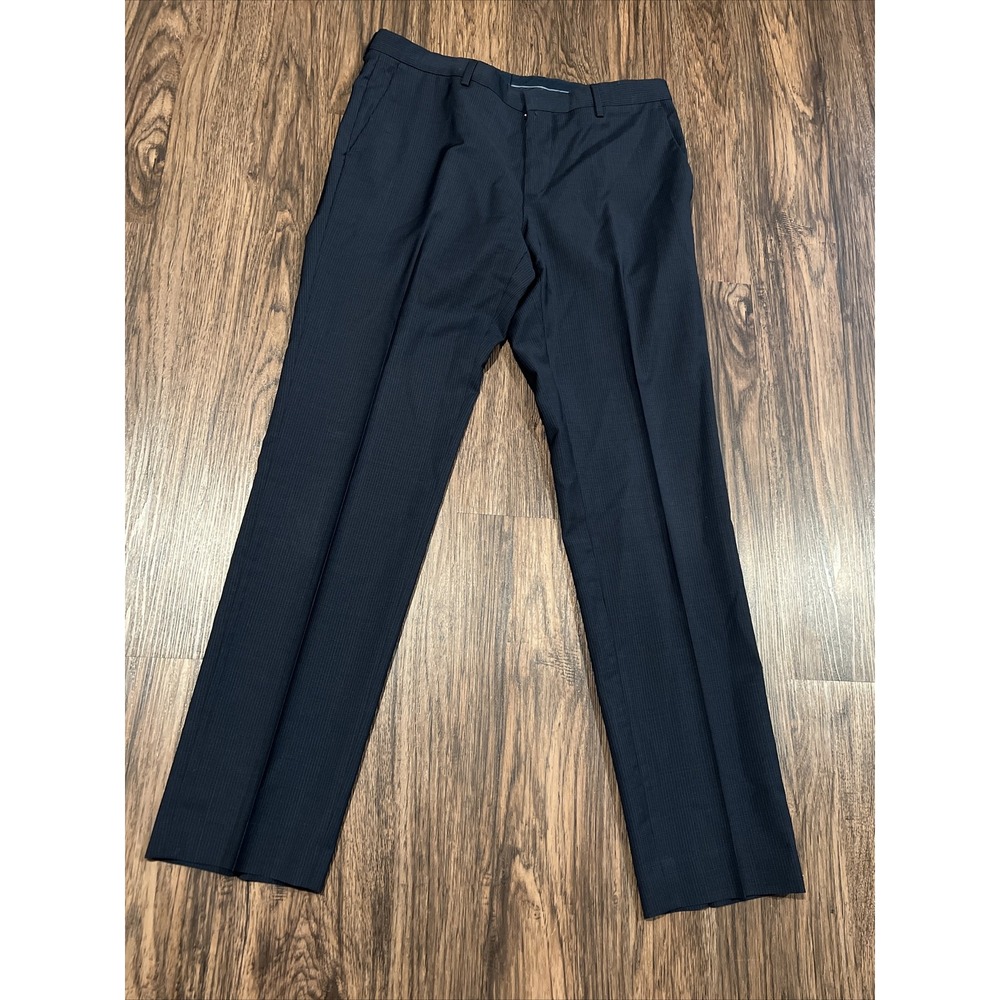 Hugo Boss Gray Flat Front Dress Pants, Slacks. 34R